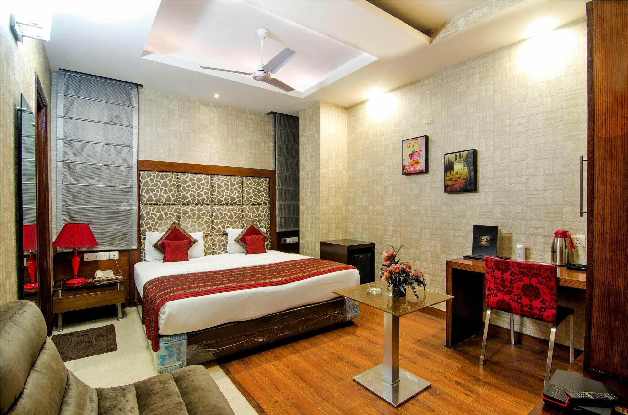 Omega Residency Hotel New Delhi Buitenkant foto